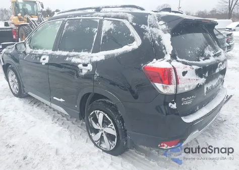 2019 Subaru Forester Touring z USA, uszkodzony, nr VIN JF2SKAWC1KH529375